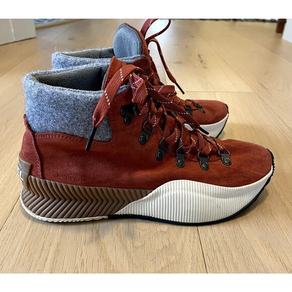 Sorel Out N About III Conquest Waterproof Boots - Size 8 - Picture 1 of 7